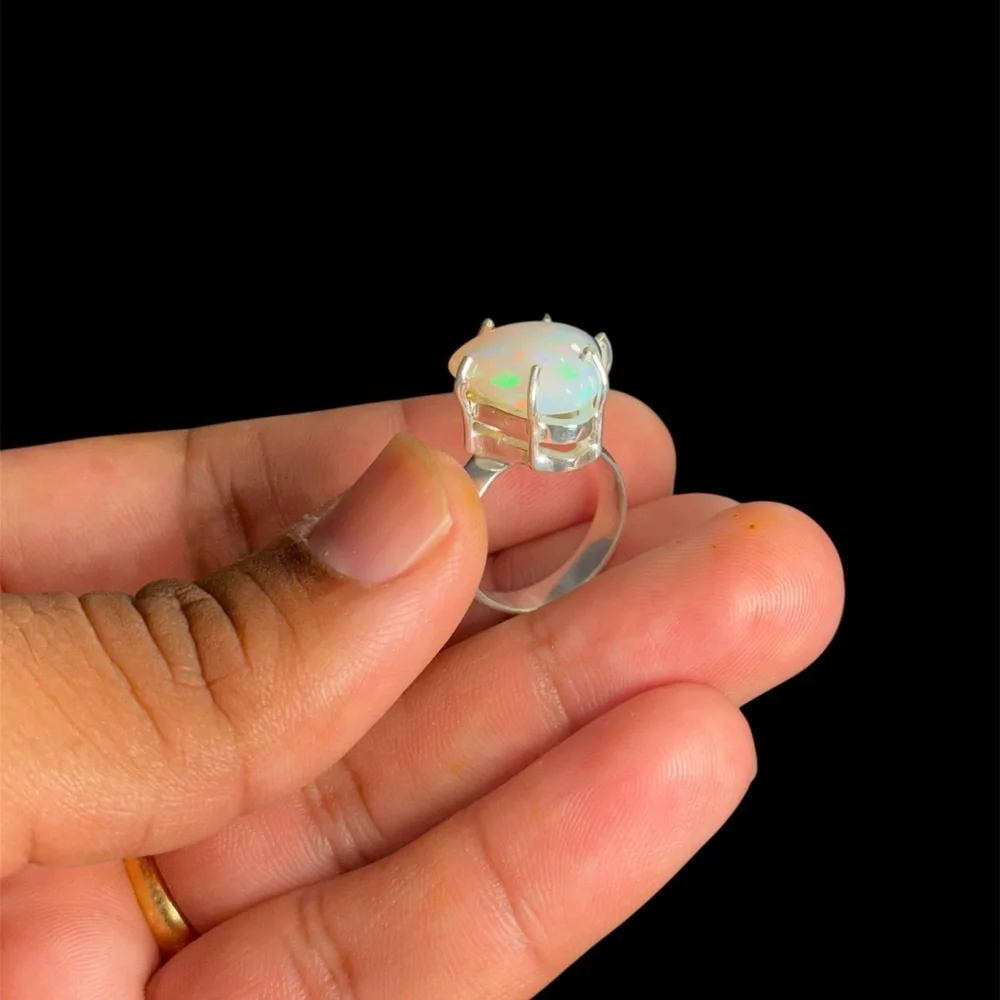 4.5 Carat Opal Ring in 925 Sterling Silver – Size 6.5